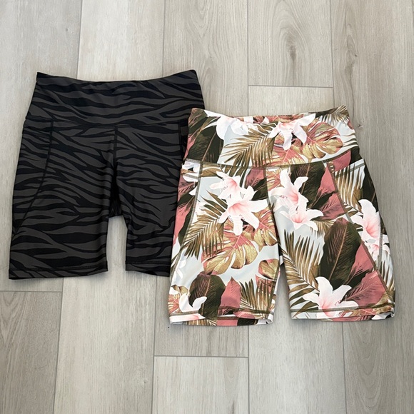 Old Navy Pants - Old Navy Black Zebra and Floral Print Women's Bike Shorts